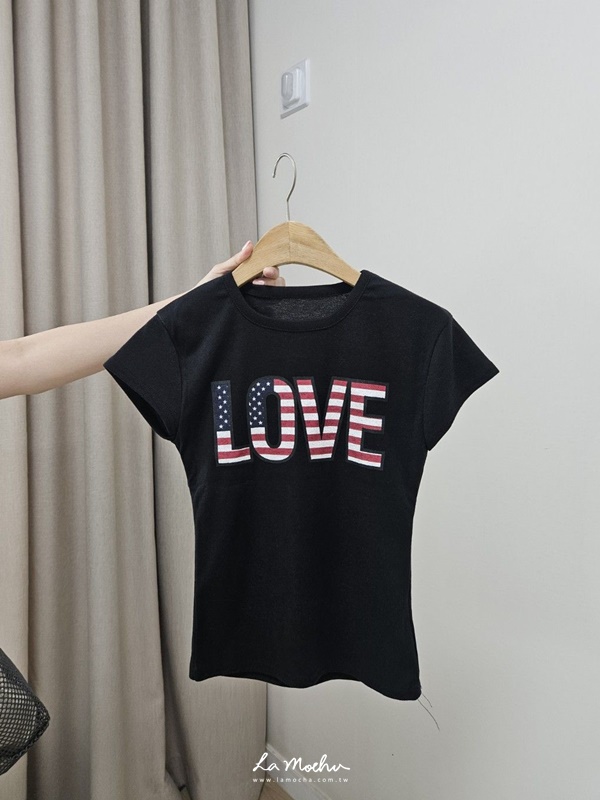 LOVE合身彈性上衣